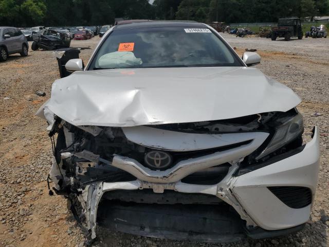  TOYOTA CAMRY 2019 Белый