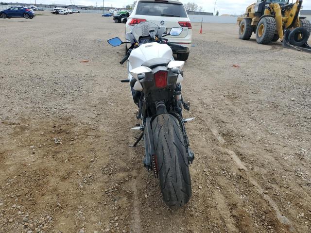 2023 YAMAHA YZFR7 