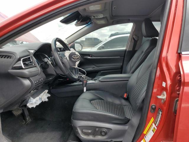  TOYOTA CAMRY 2019 Czerwony