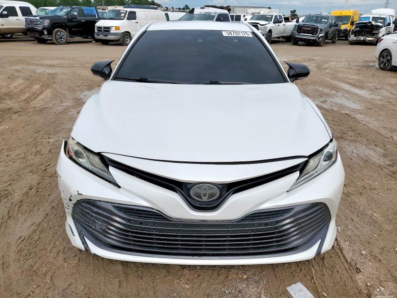  TOYOTA CAMRY 2018 Белы
