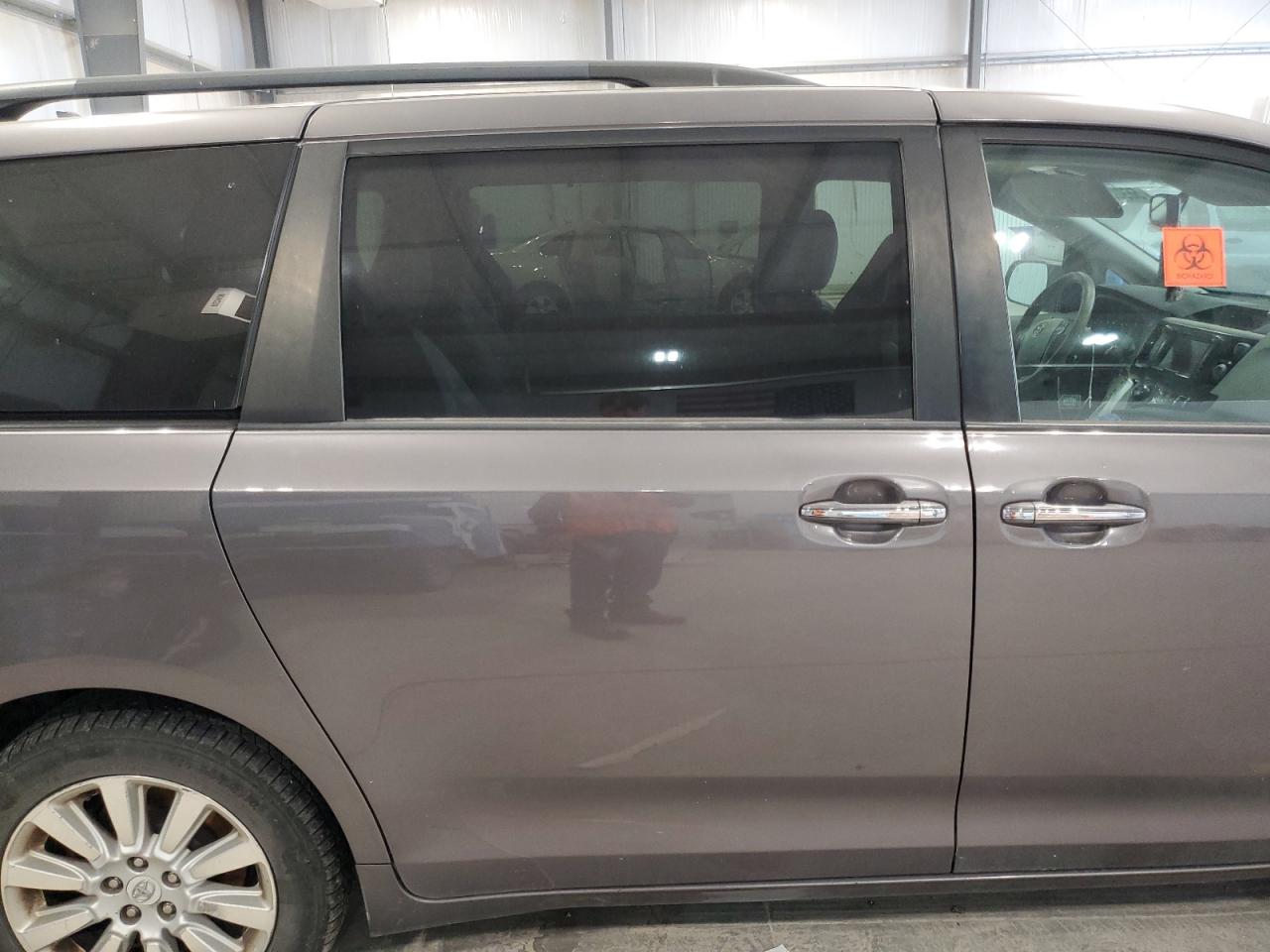 2011 Toyota Sienna Xle VIN: 5TDDK3DCXBS005787 Lot: 56923495