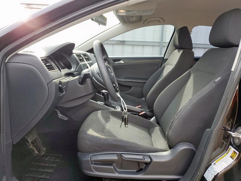  VOLKSWAGEN JETTA 2016 Black