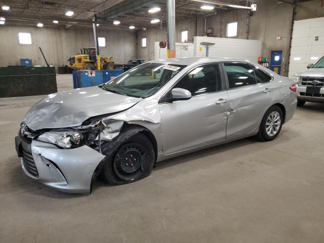  TOYOTA CAMRY 2017 Серебристый