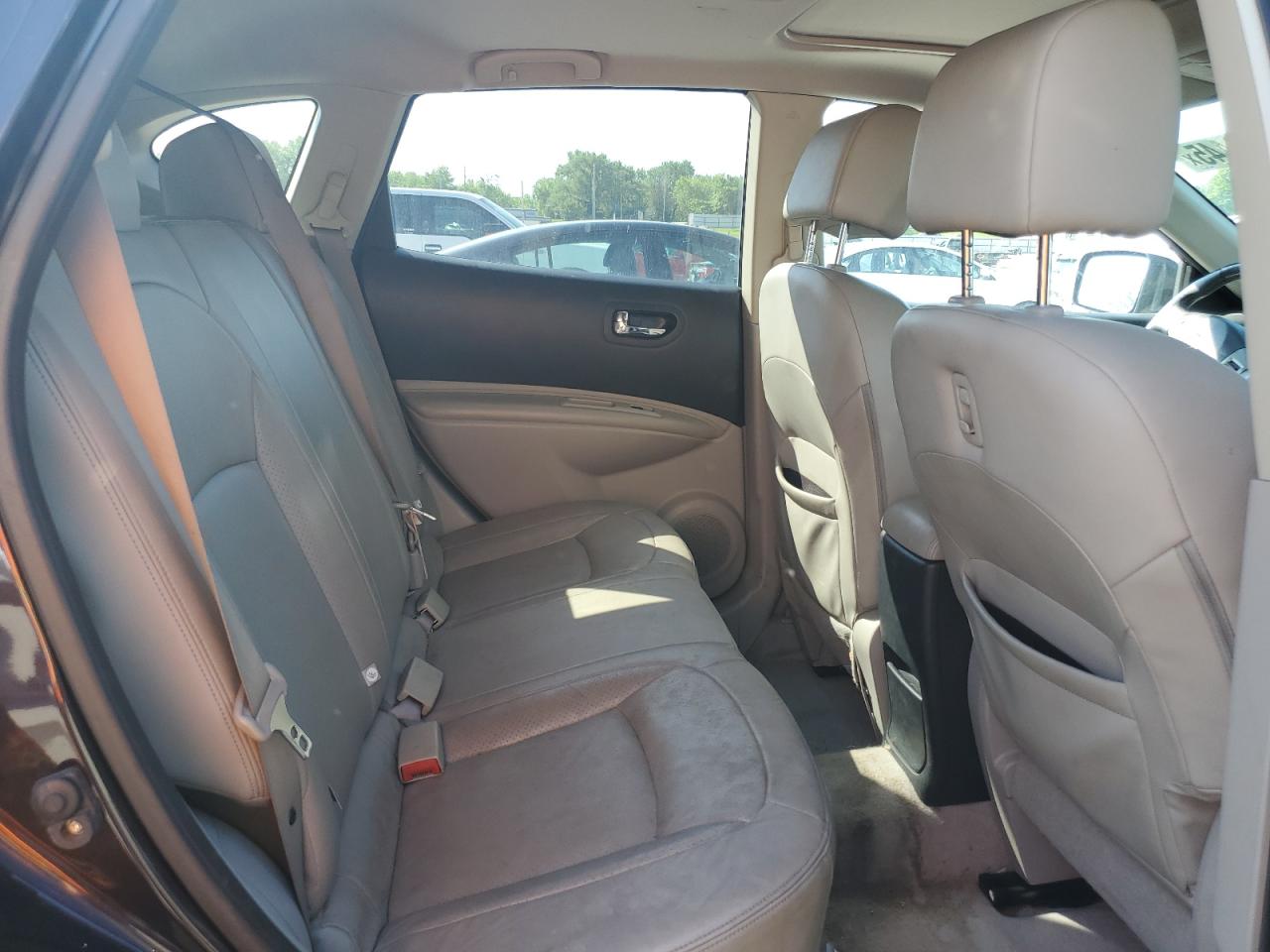 2011 Nissan Rogue S VIN: JN8AS5MV4BW300274 Lot: 56398445