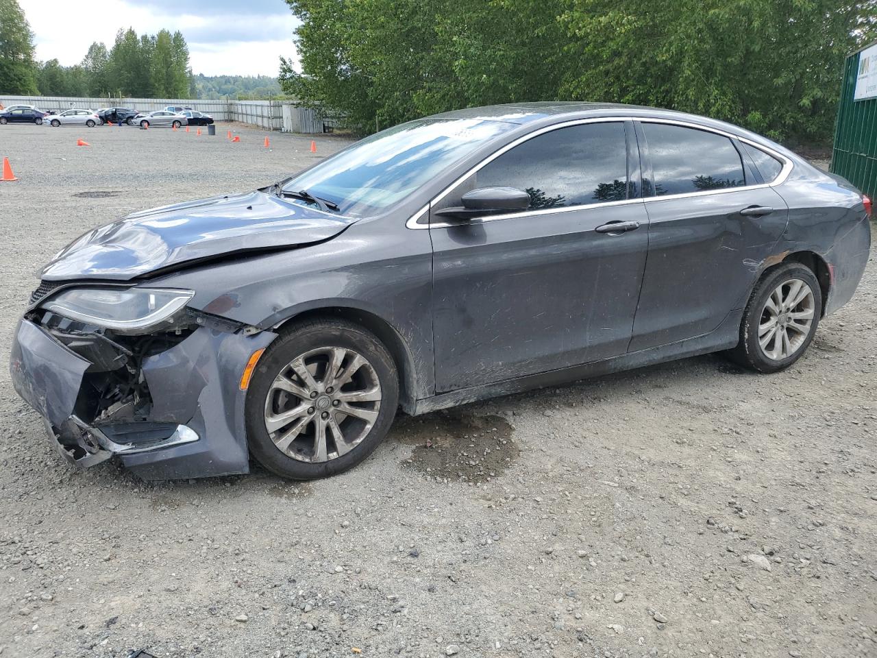 2015 Chrysler 200 Limited zu verkaufen in Arlington, WA - Front End