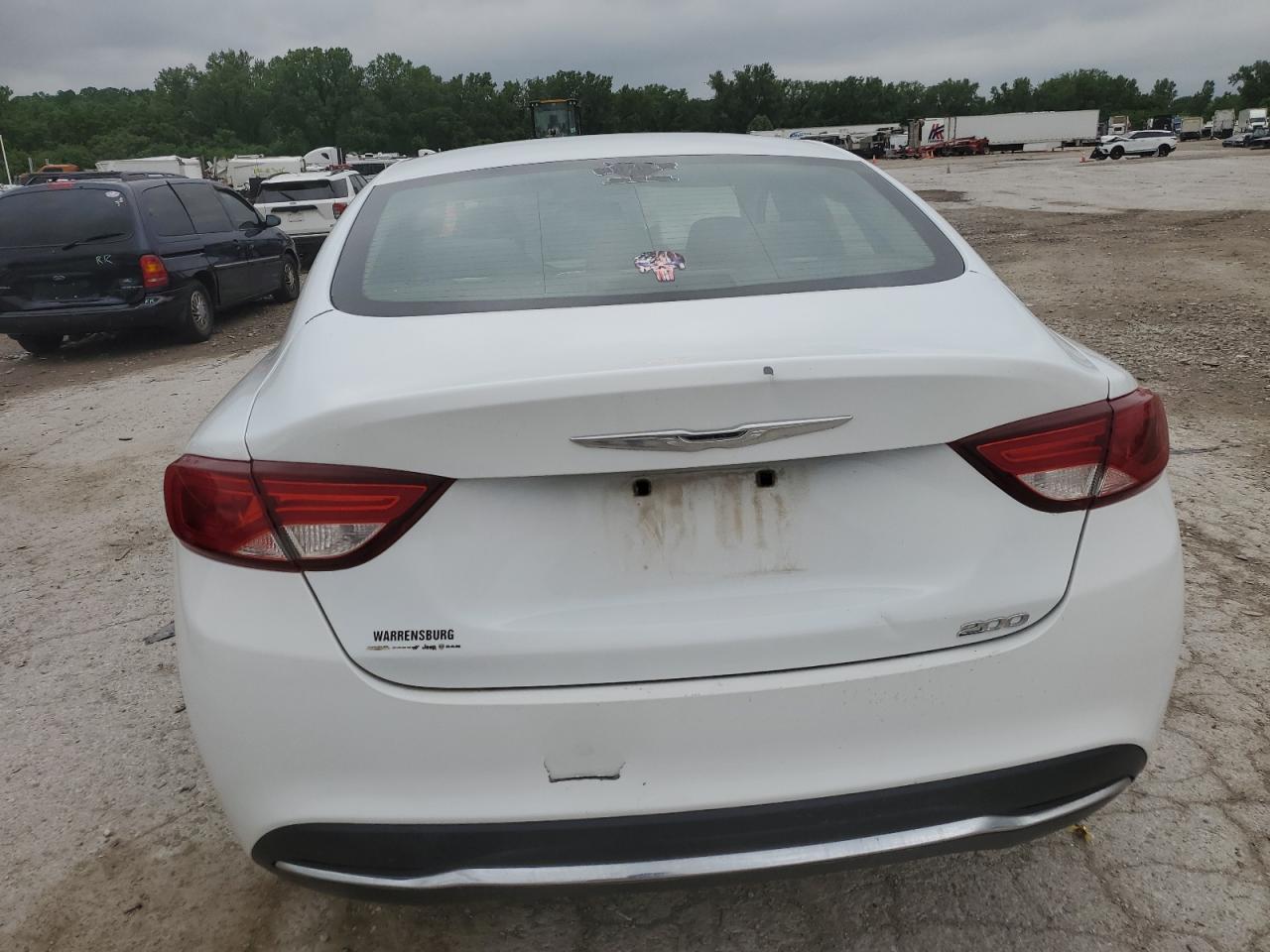 2015 Chrysler 200 Limited VIN: 1C3CCCAB5FN738026 Lot: 57094605
