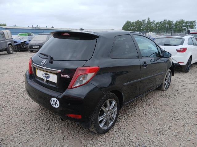 2012 TOYOTA YARIS SR V