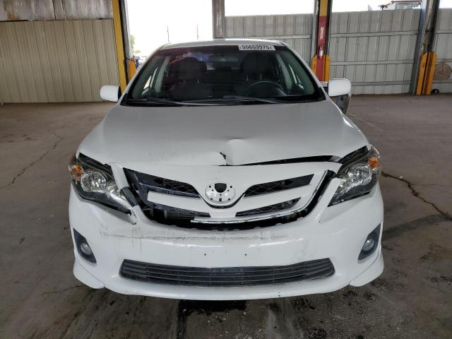 Sedans TOYOTA COROLLA 2013 White