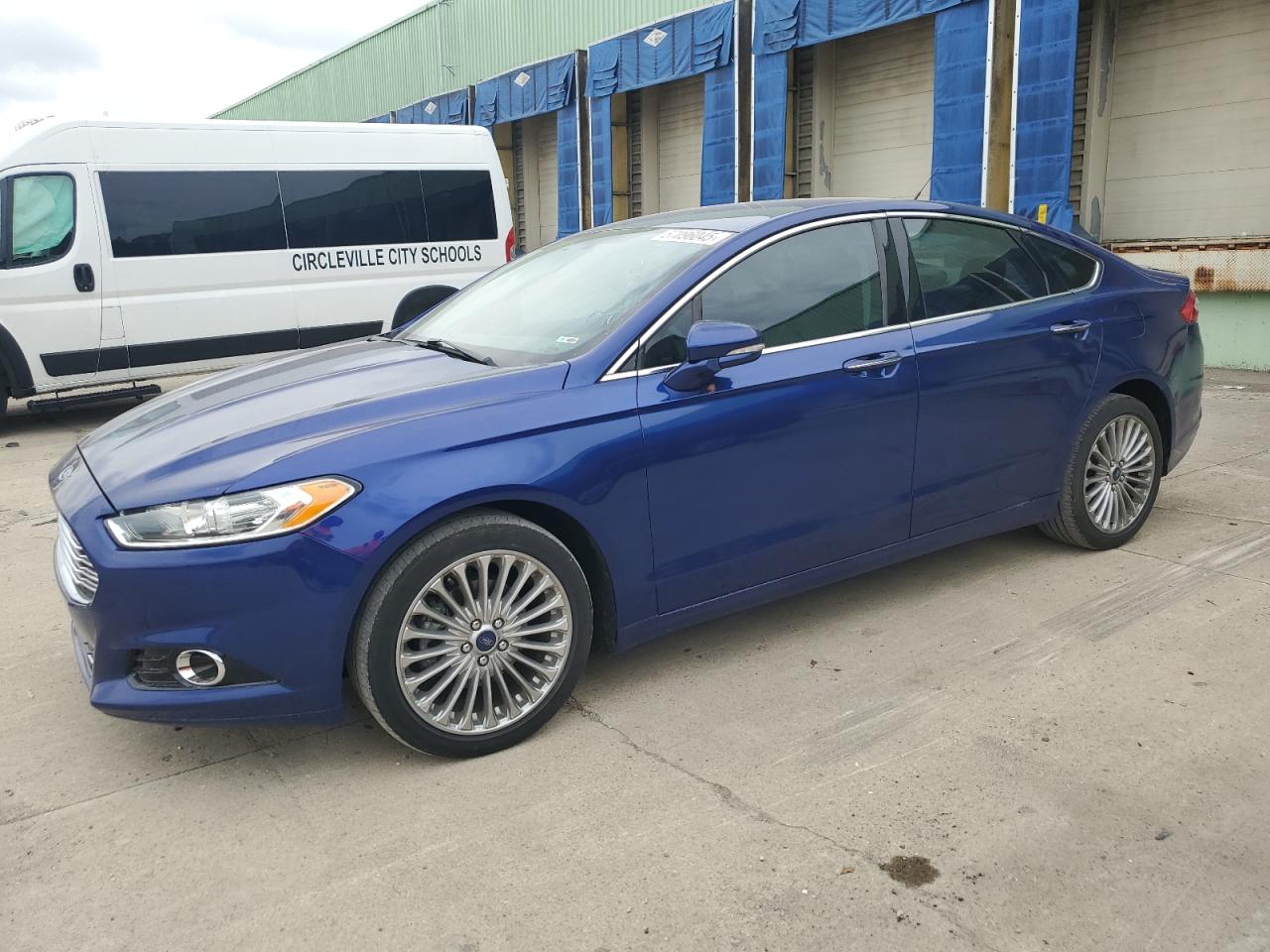 2016 Ford Fusion Titanium продається в Columbus, OH - Side