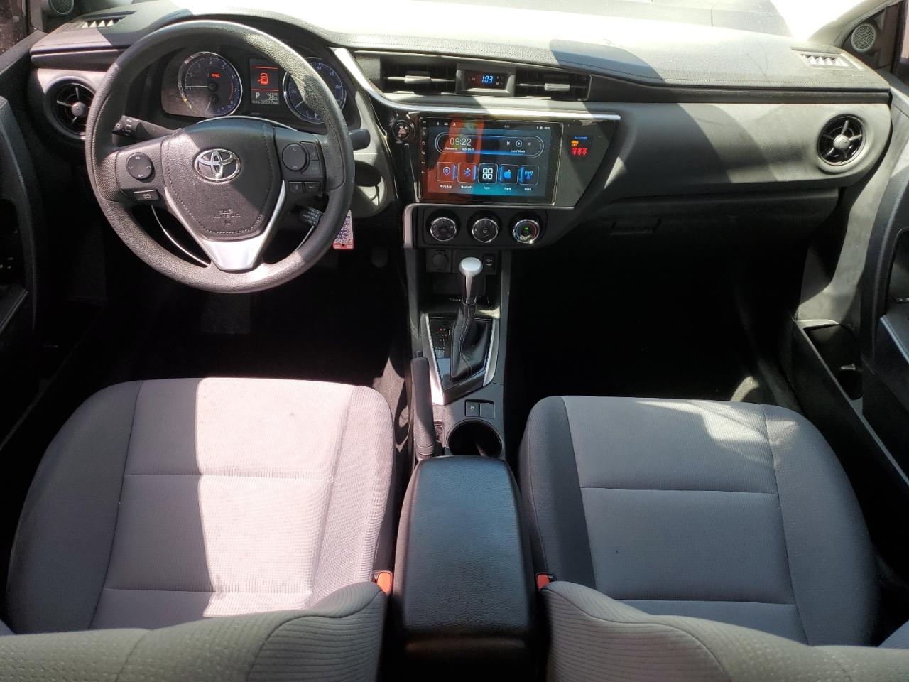 2018 Toyota Corolla L VIN: 2T1BURHE8JC071827 Lot: 57110225