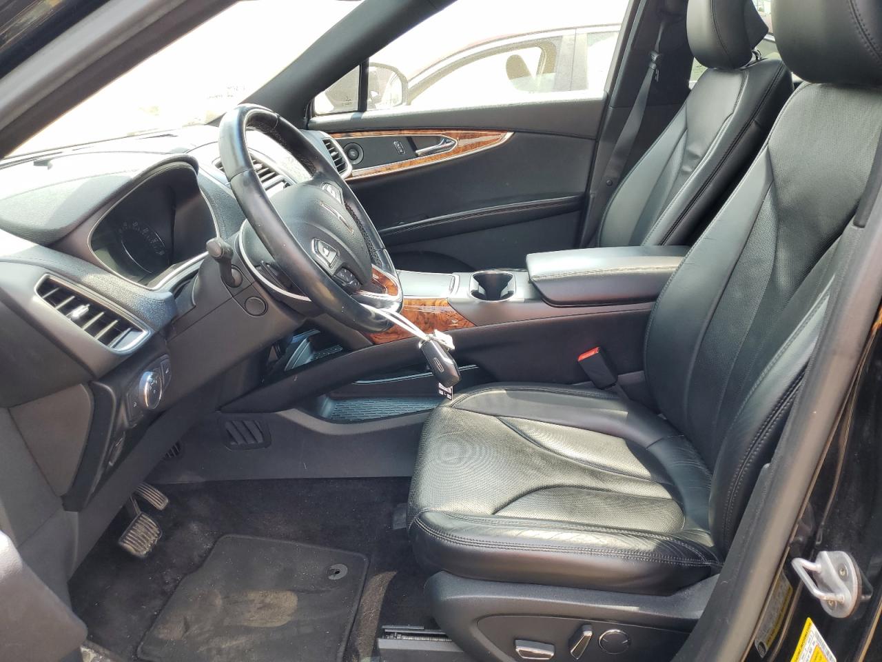 2016 Lincoln Mkx Reserve VIN: 2LMTJ6LR8GBL88028 Lot: 56547175