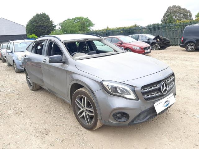 2019 MERCEDES BENZ GLA 180 UR