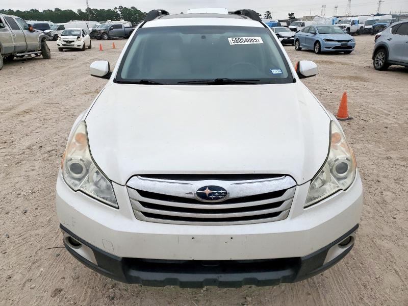 Parquets SUBARU OUTBACK 2012 Biały