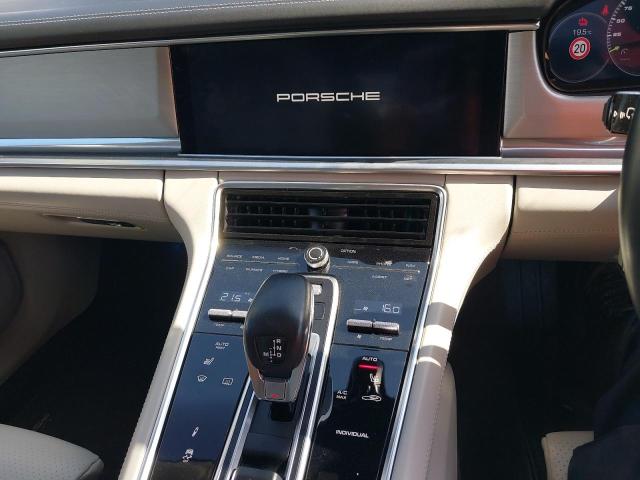 2017 PORSCHE PANAMERA 4