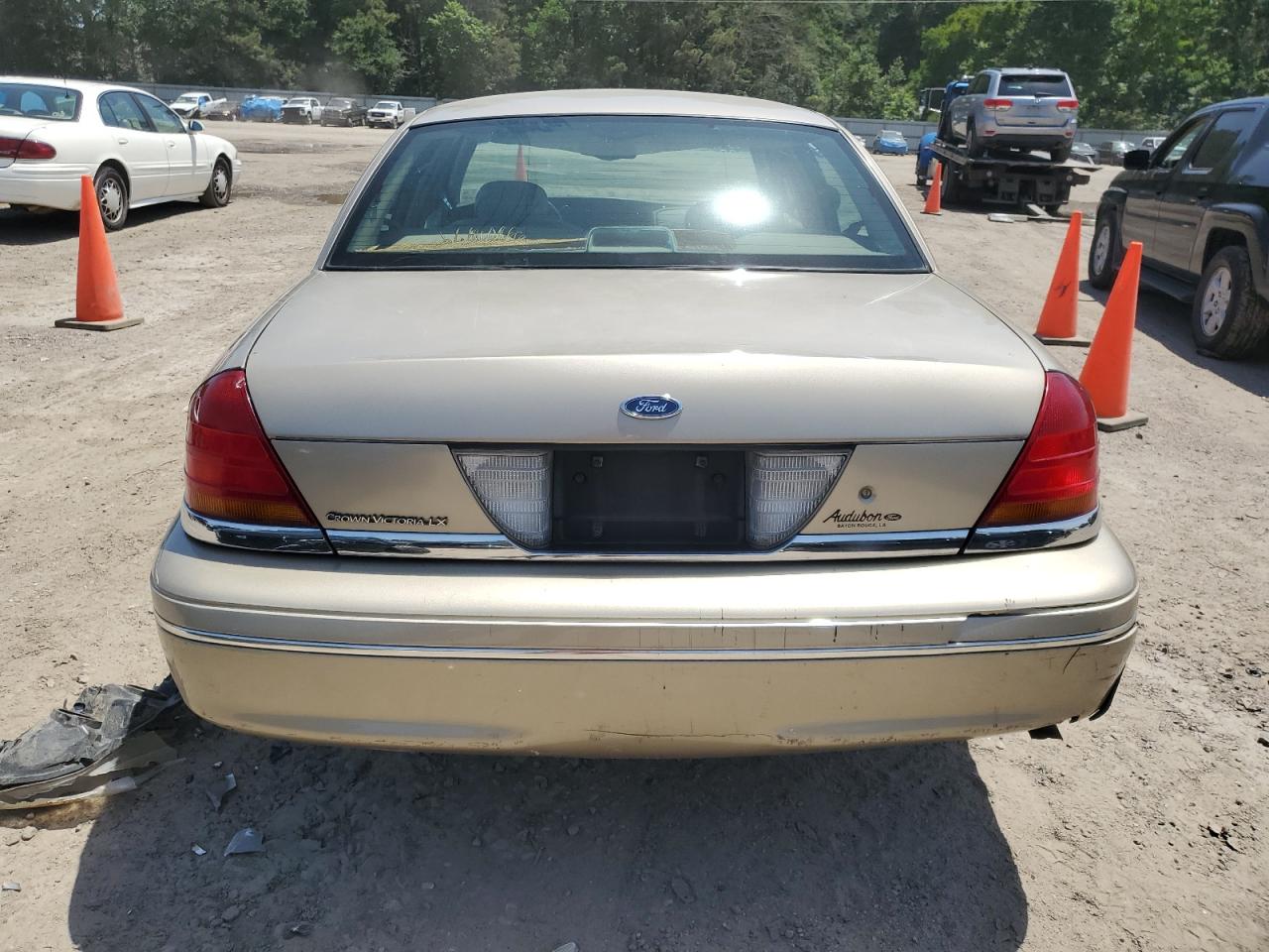 1999 Ford Crown Victoria Lx VIN: 2FAFP74W1XX122364 Lot: 56929455