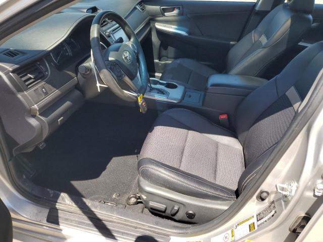  TOYOTA CAMRY 2013 Srebrny