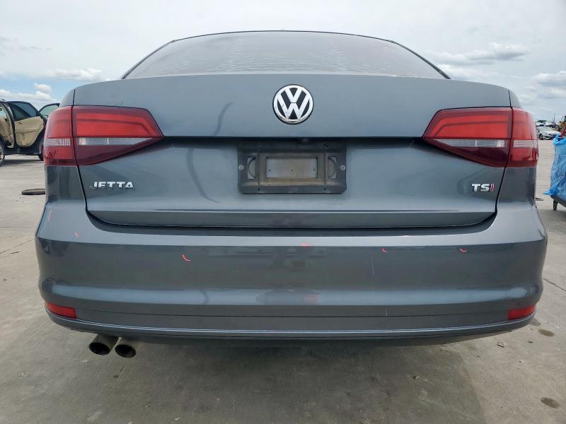  VOLKSWAGEN JETTA 2018 Szary