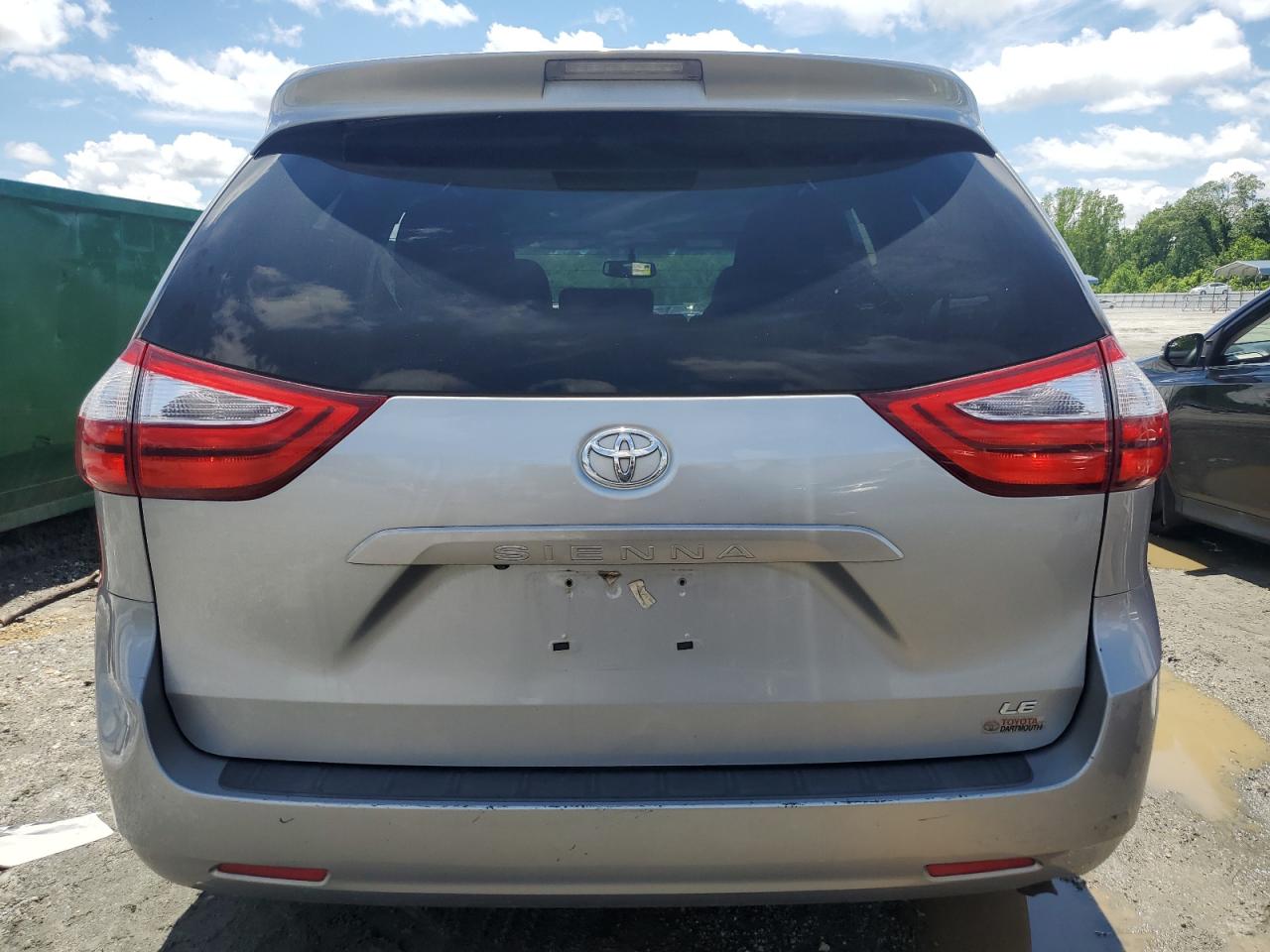 2017 Toyota Sienna Le VIN: 5TDKZ3DC1HS824229 Lot: 56461555