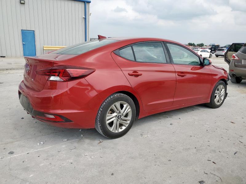 HYUNDAI ELANTRA 2019 Красный