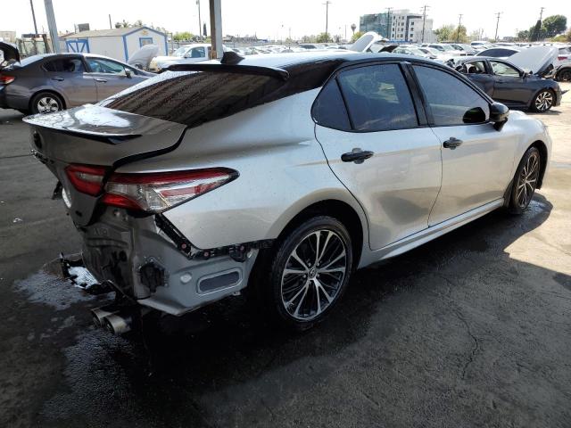  TOYOTA CAMRY 2018 Серебристый
