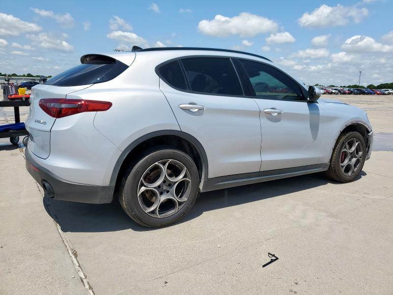  ALFA ROMEO STELVIO 2022 Srebrny