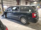 2013 Chrysler Town & Country Touring продається в Eldridge, IA - Front End