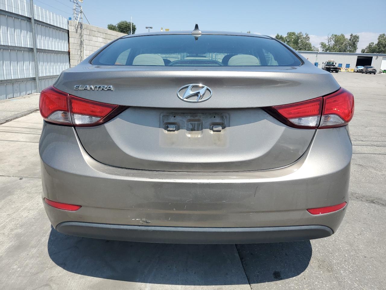 2015 Hyundai Elantra Se VIN: 5NPDH4AE6FH572665 Lot: 56154885