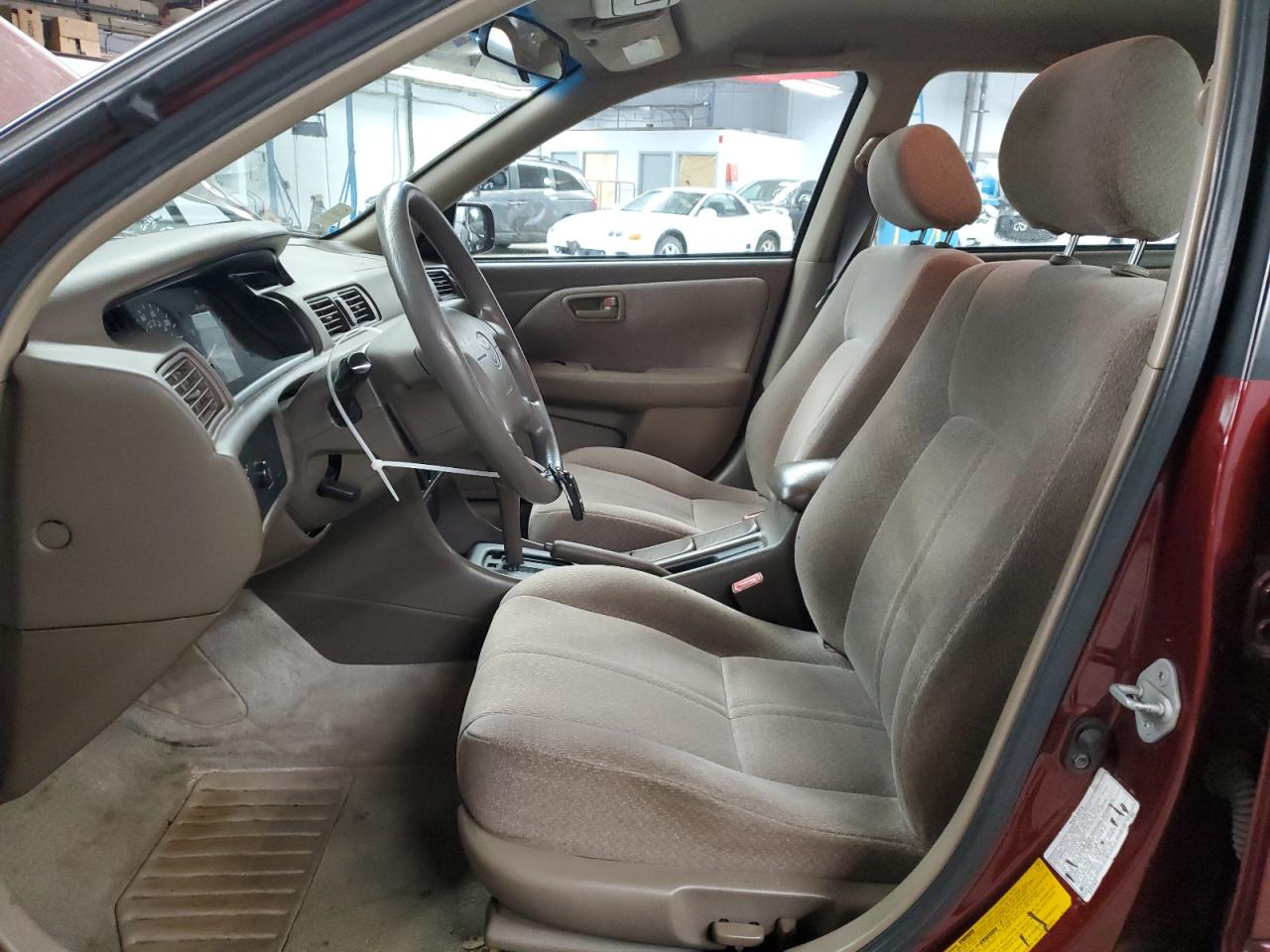 2000 Toyota Camry Le VIN: JT2BG28K7Y0469953 Lot: 57017585