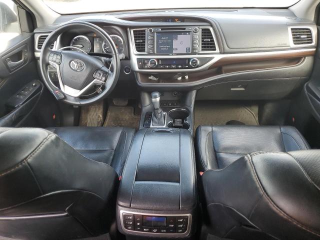 Parquets TOYOTA HIGHLANDER 2015 Biały