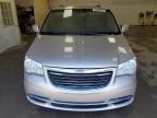 2014 Chrysler Town & Country Touring იყიდება Davison-ში, MI - Burn