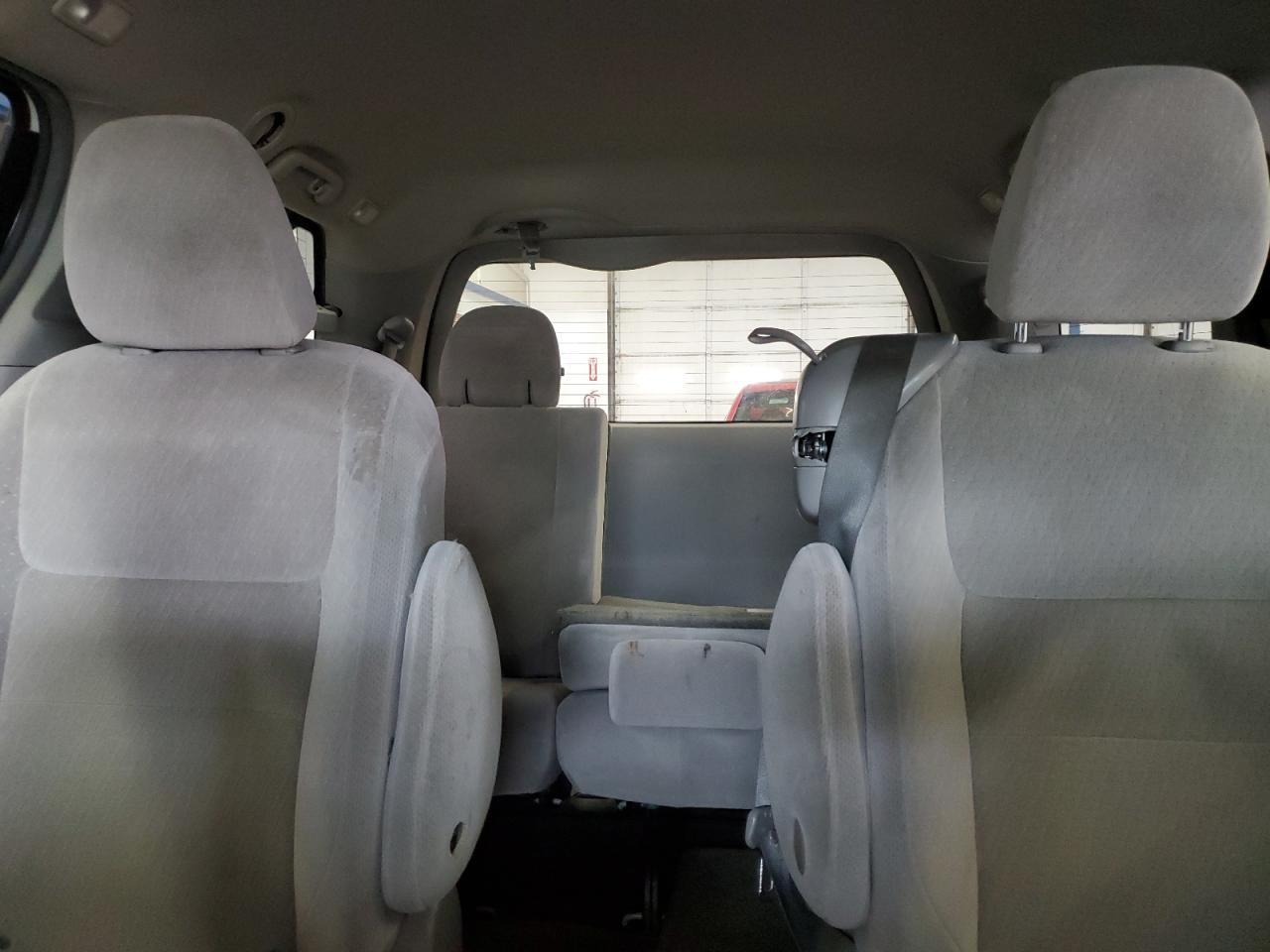 2015 Toyota Sienna Le VIN: 5TDKK3DC7FS620052 Lot: 56985425