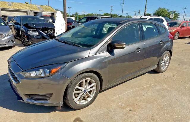 Hatchbacks FORD FOCUS 2016 Szary