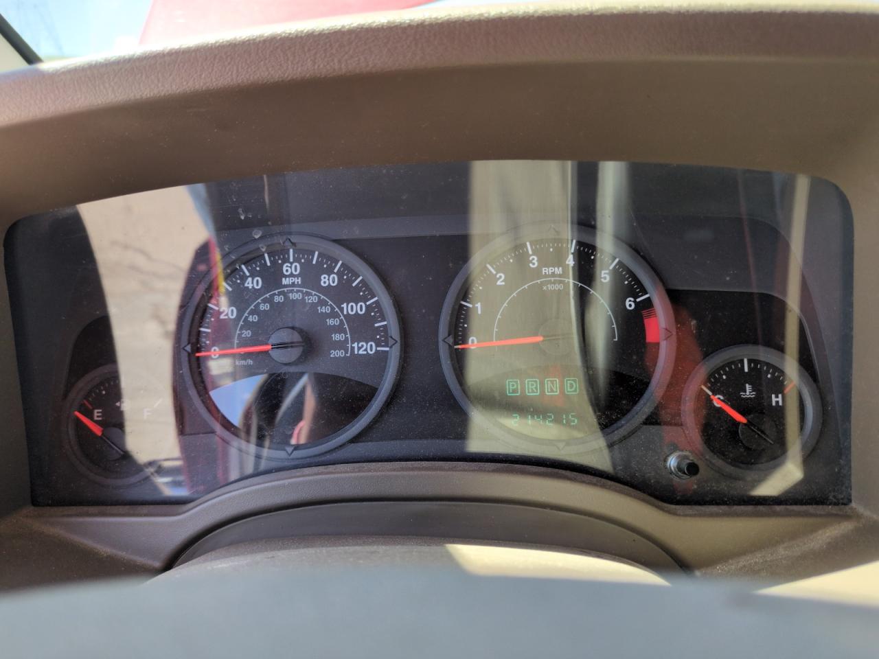 2007 Jeep Compass VIN: 1J8FF47W77D584564 Lot: 57983615