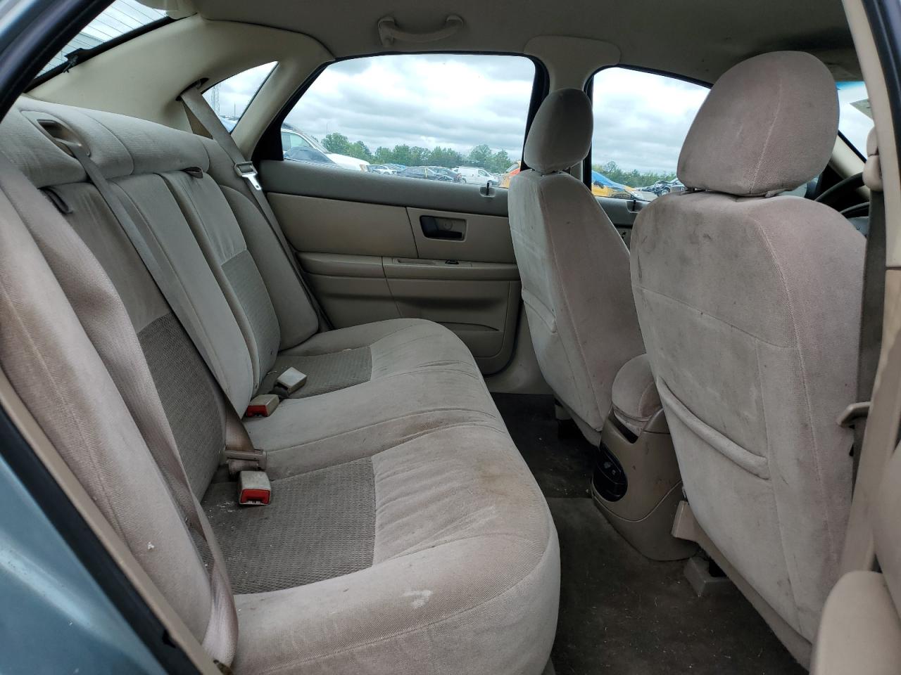 2005 Ford Taurus Se VIN: 1FAFP532X5A136661 Lot: 56472285