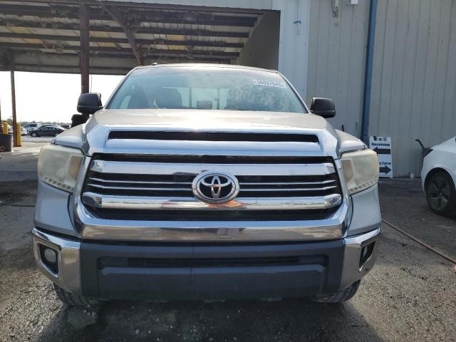  TOYOTA TUNDRA 2016 Серебристый