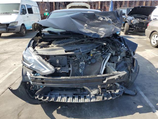  NISSAN SENTRA 2018 Чорний