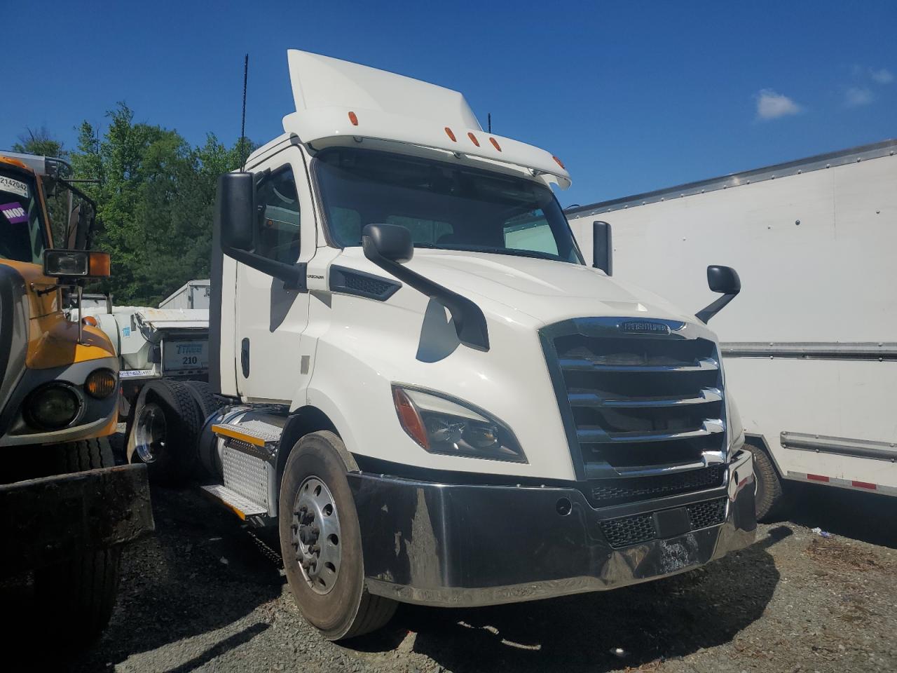 2020 Freightliner Cascadia 116 Semi Truck na sprzedaż w Waldorf, MD - All Over