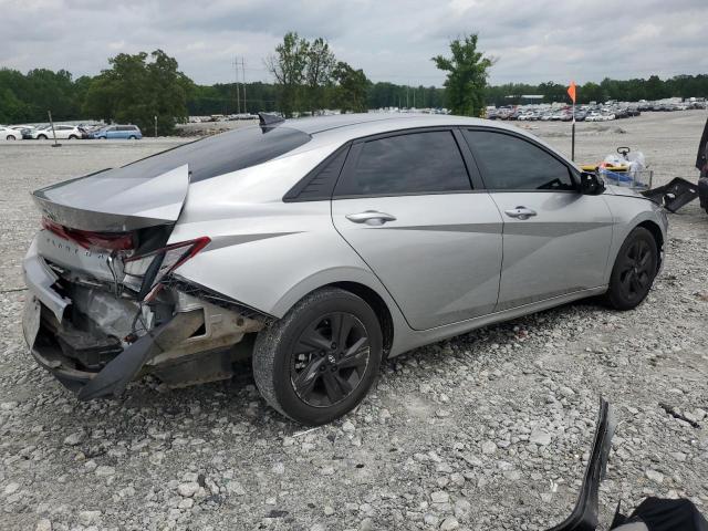  HYUNDAI ELANTRA 2022 Серебристый
