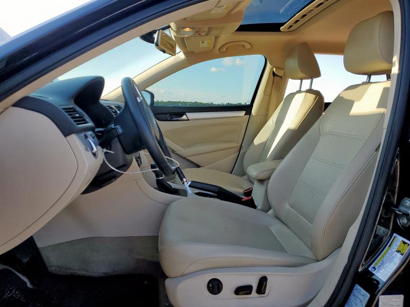  VOLKSWAGEN PASSAT 2013 Black