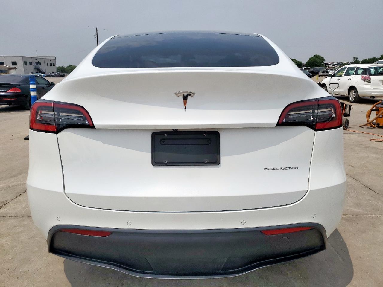 2021 Tesla Model Y VIN: 5YJYGDEE7MF112425 Lot: 55803825