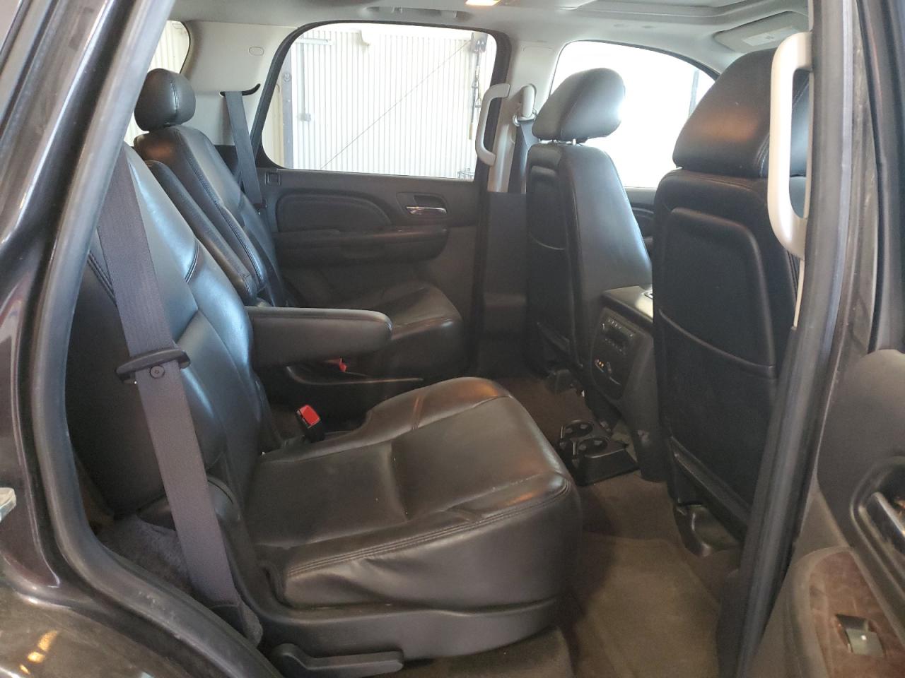 2010 GMC Yukon Denali VIN: 1GKUKEEFXAR179946 Lot: 57218255
