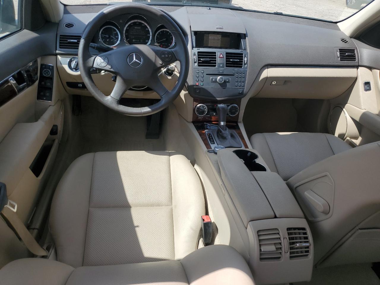 2010 Mercedes-Benz C 300 VIN: WDDGF5EBXAF468889 Lot: 56470895