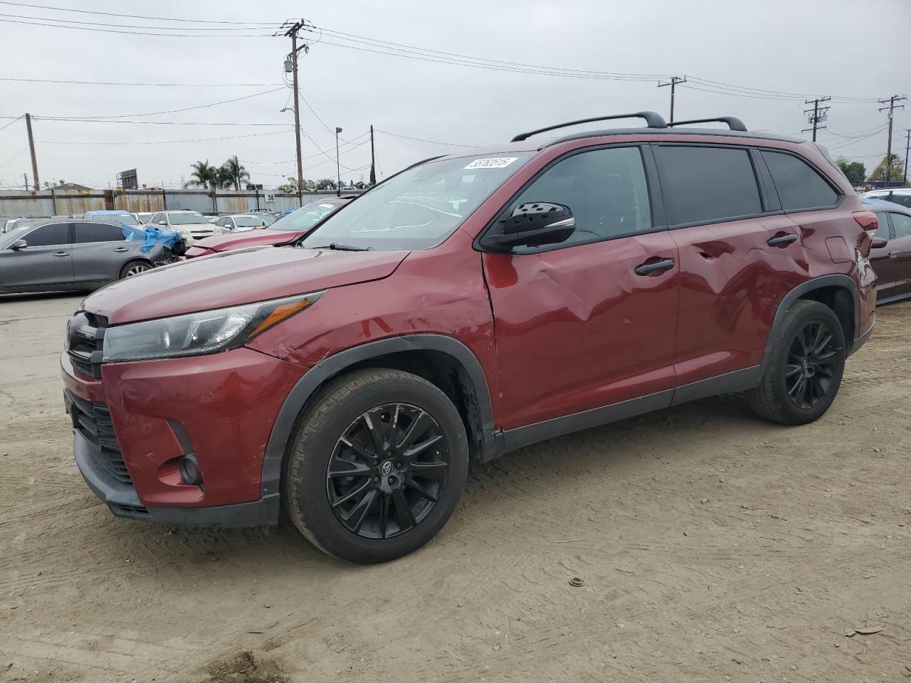 2019 Toyota Highlander Se de vânzare în Los Angeles, CA - Front End