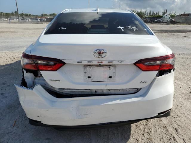  TOYOTA CAMRY 2022 Biały