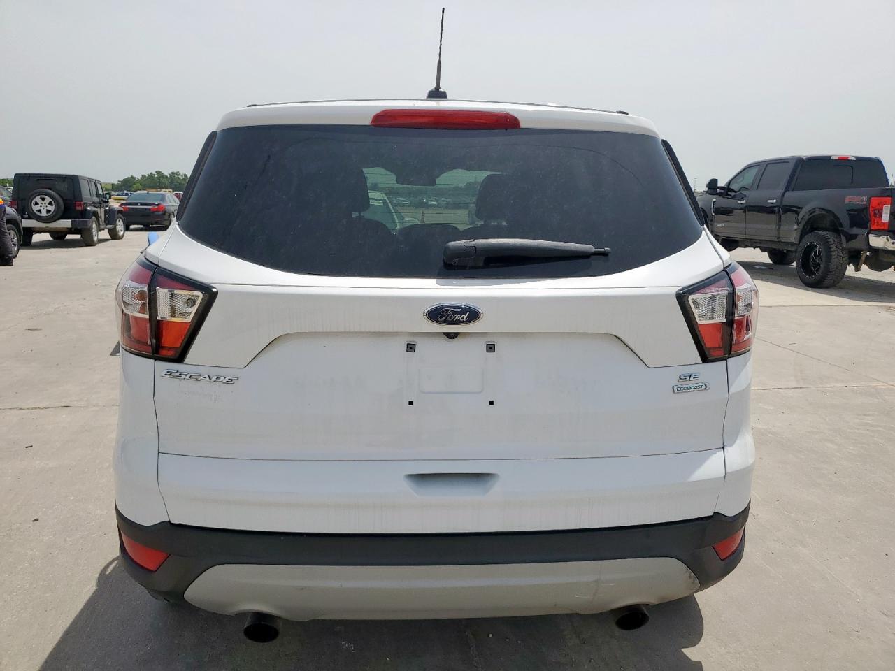 2017 Ford Escape Se VIN: 1FMCU9GD4HUD85884 Lot: 57208585