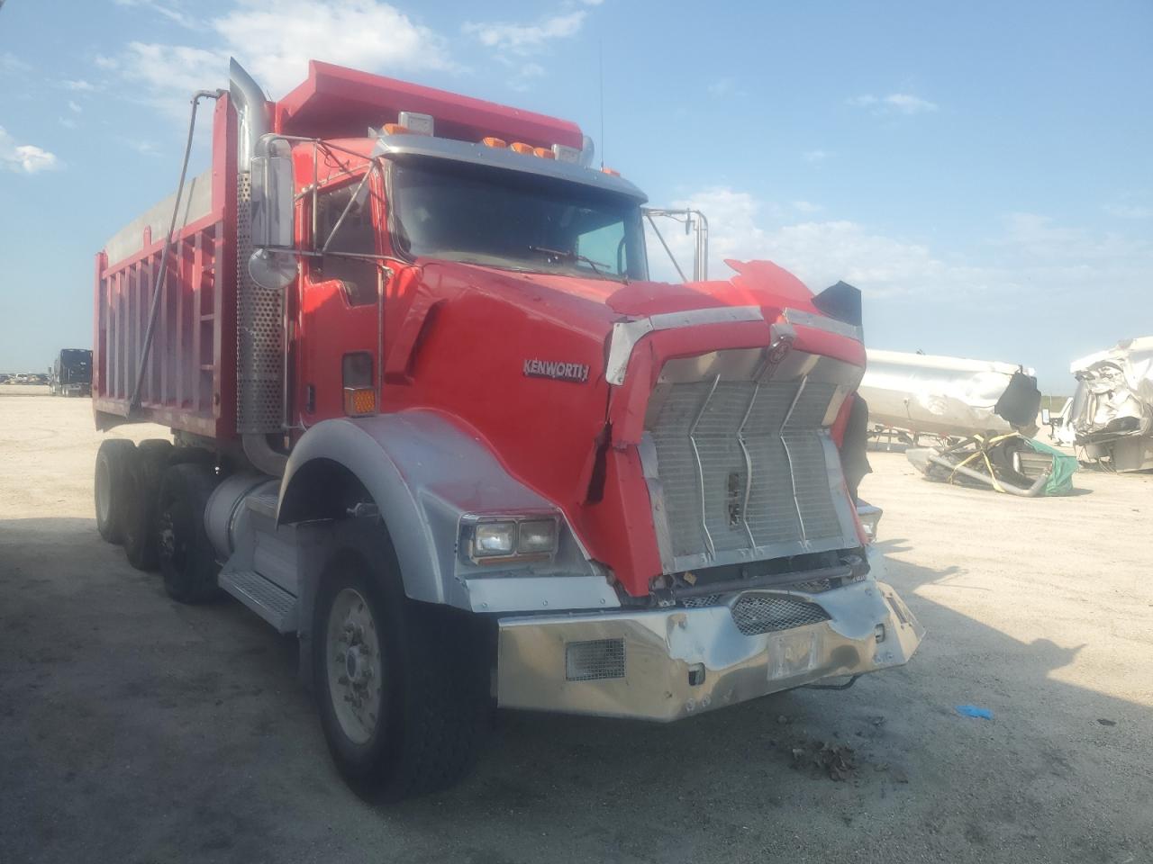 Salvage Other Kenworth T800 Construction DUMP Truck vehicles