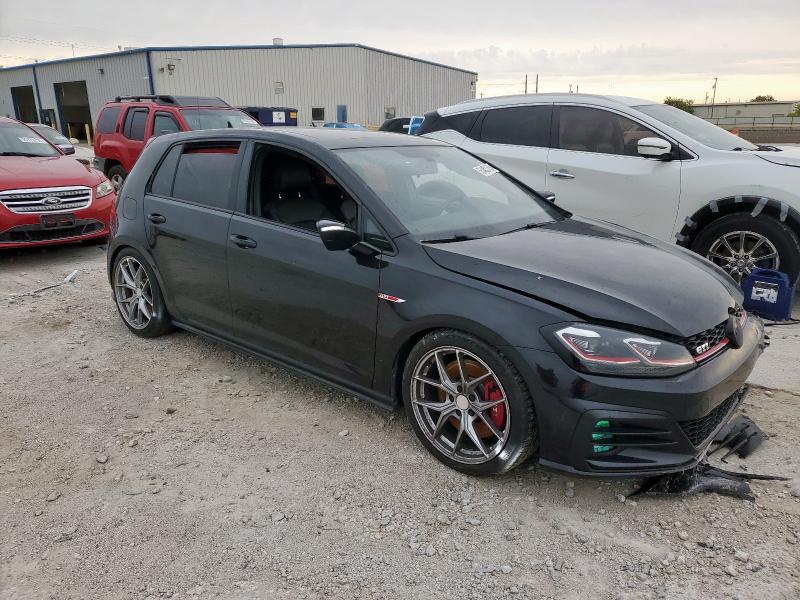  VOLKSWAGEN GTI 2018 Черный