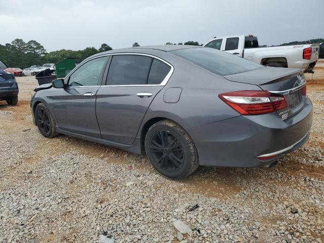 Sedans HONDA ACCORD 2016 Srebrny