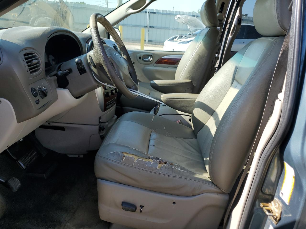 2006 Chrysler Town & Country Touring VIN: 2A4GP54L36R702169 Lot: 56156325