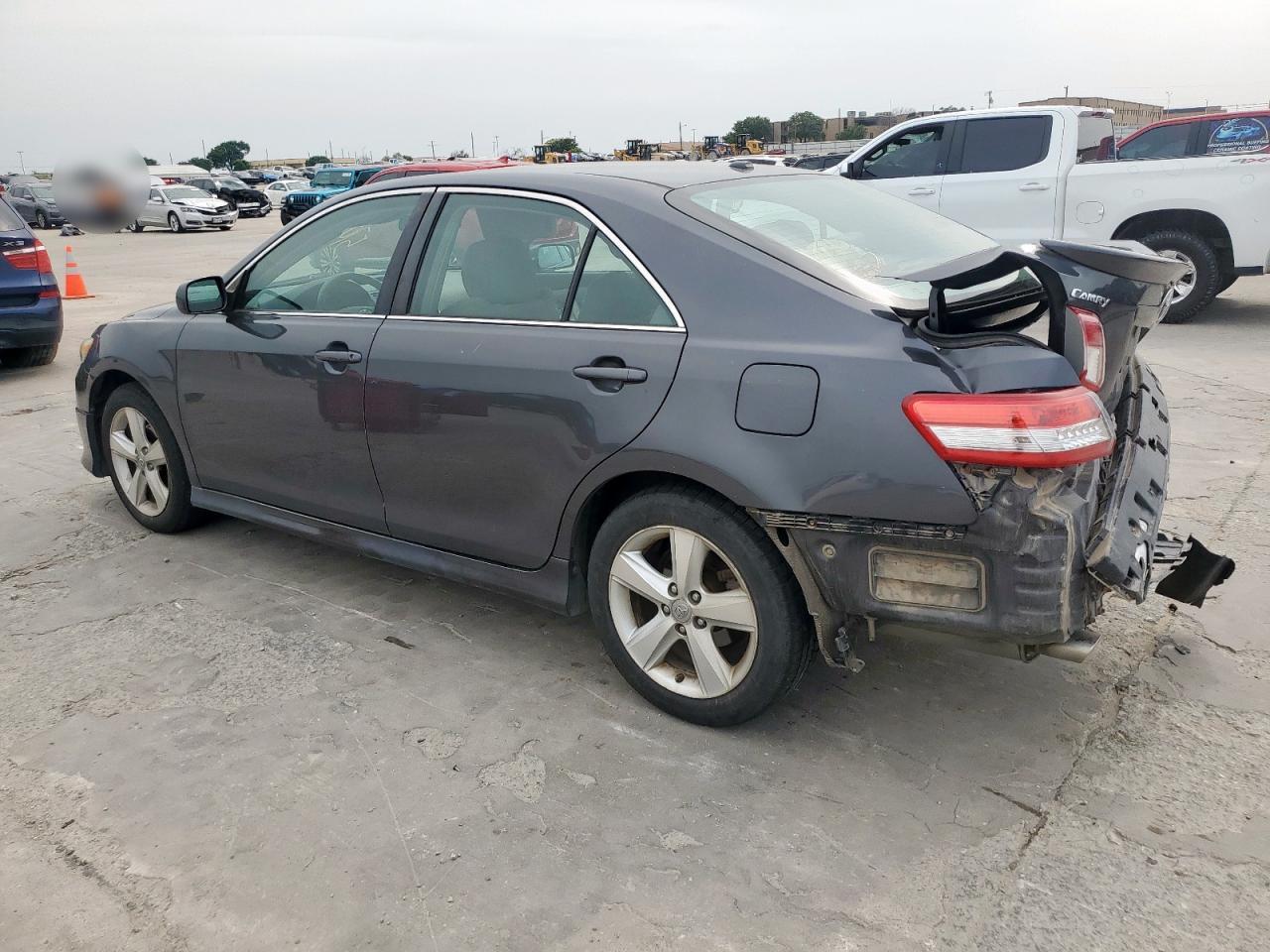 2011 Toyota Camry Base VIN: 4T1BF3EK5BU638433 Lot: 57031845